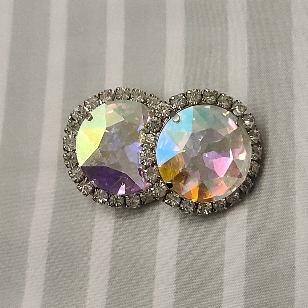 Large statement clipons. - Picture 2 of 6